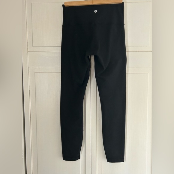lululemon athletica Pants - Lululemon Women’s Wunder Train High-Rise Crop Leggings